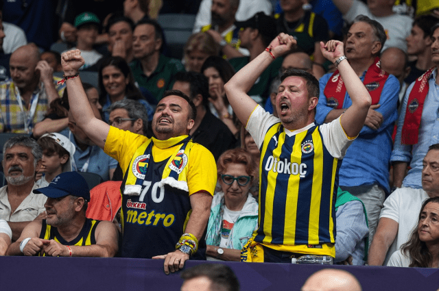 Yunan Basını'ndan Eleştiriler ve Yorumlar