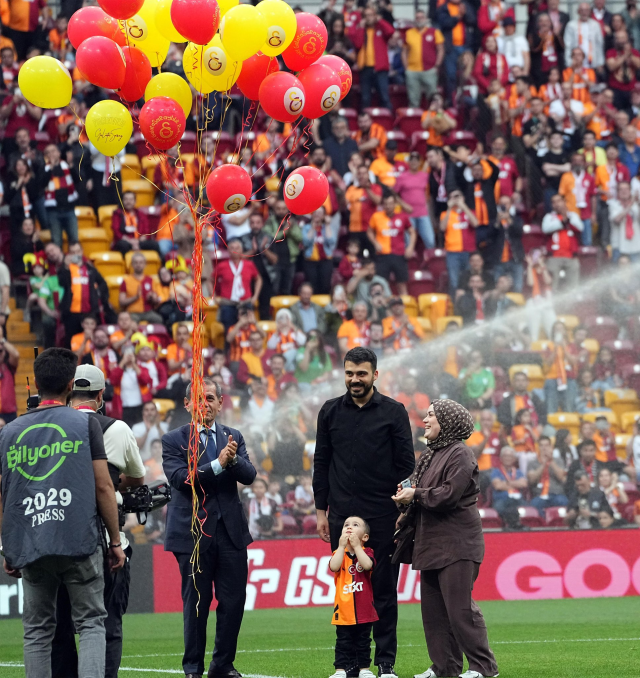 Tribünler ve Etkinlikler