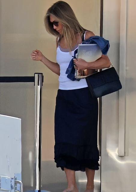 Jennifer Aniston'un Tercihi: Uygun Fiyatlı ve Sağlıklı Terlikler